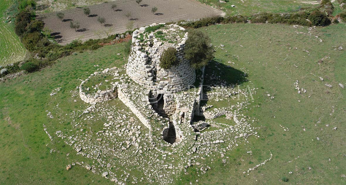 Nuraghe Is Paras