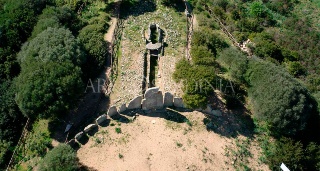 Tomba dei giganti Li Lolghi e Li Muri