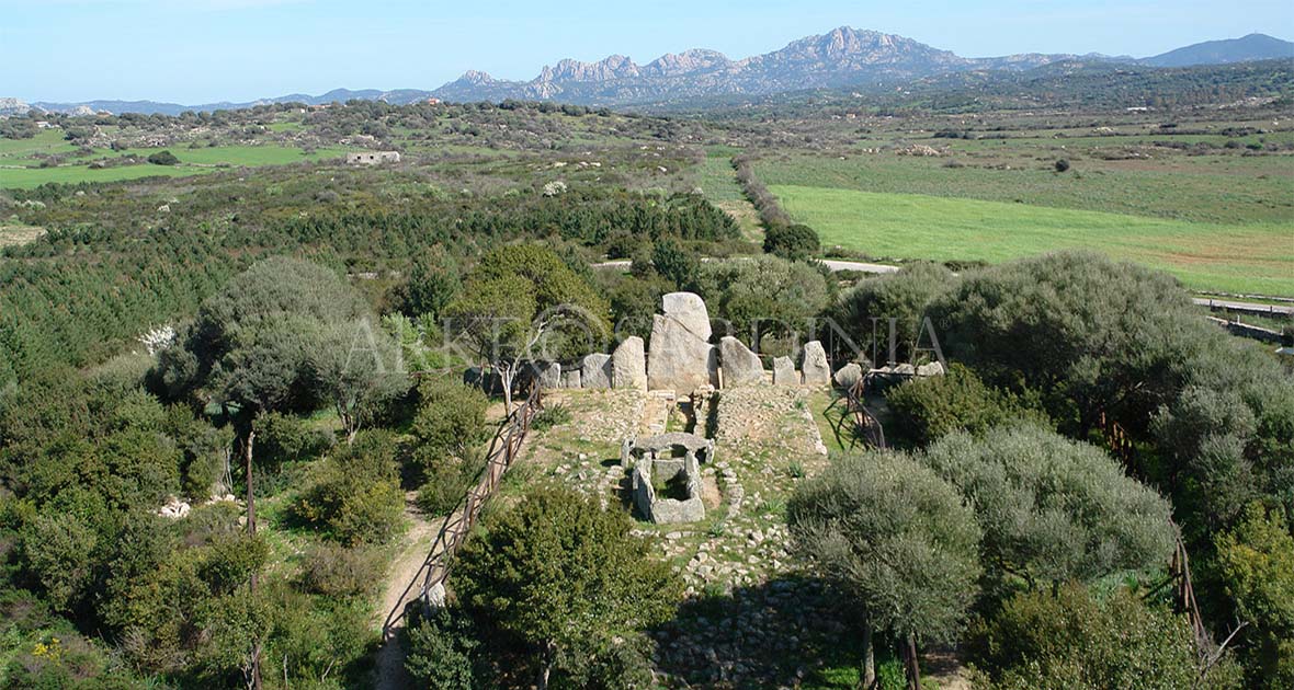Tomba dei giganti Li Lolghi e Li Muri