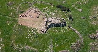 Tomba dei giganti Sa Domu ’e s’Orku